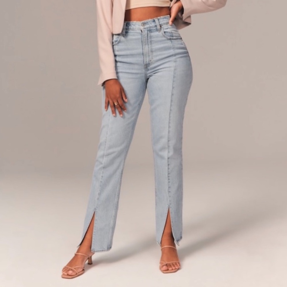 Abercrombie & Fitch “The Skinny” Curve Love Jeans